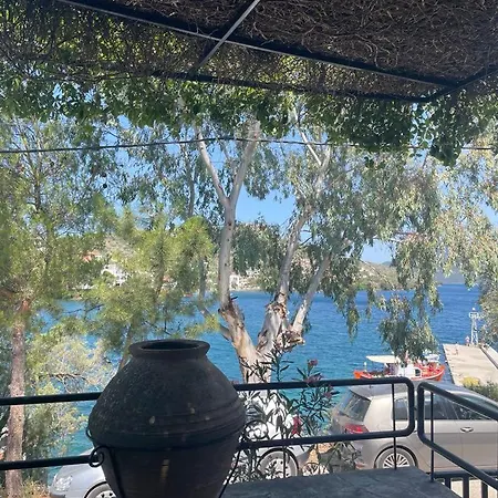 Holiday home Seafront Traditional Greek