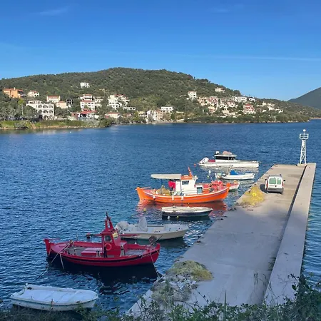 Seafront Traditional Greek * Pteleos