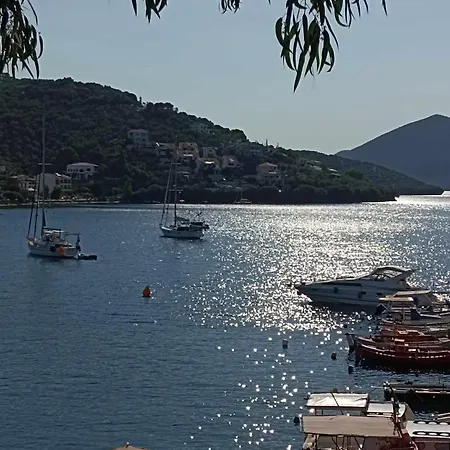 Seafront Traditional Greek Holiday home